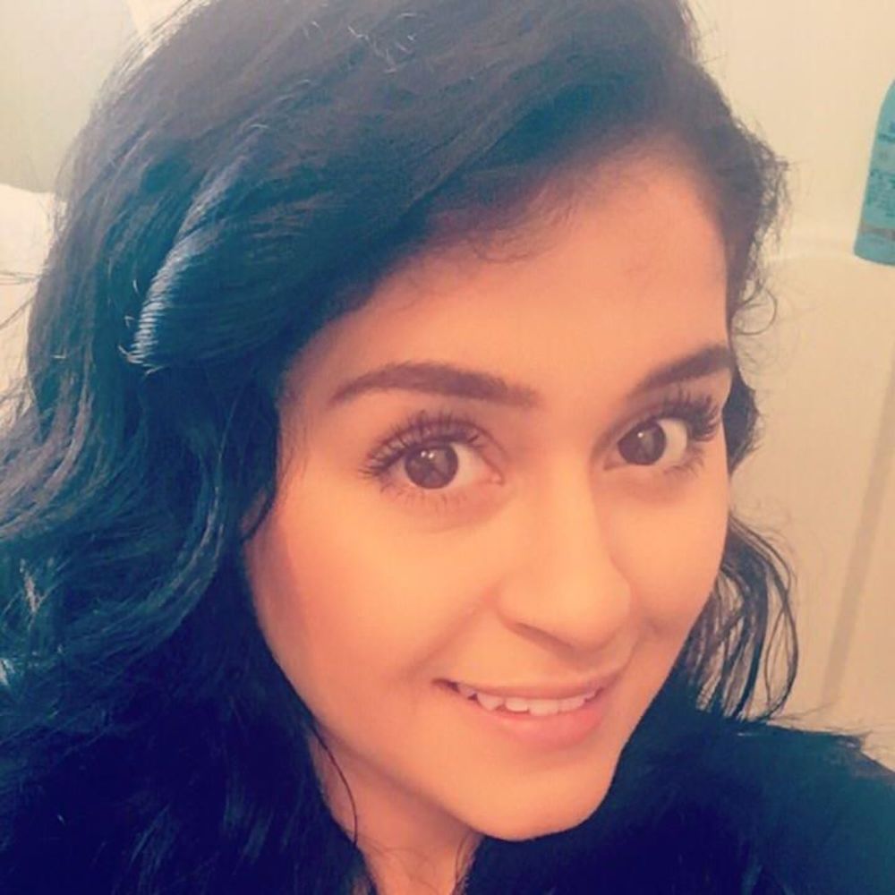 Meet your Posher, Adriana
